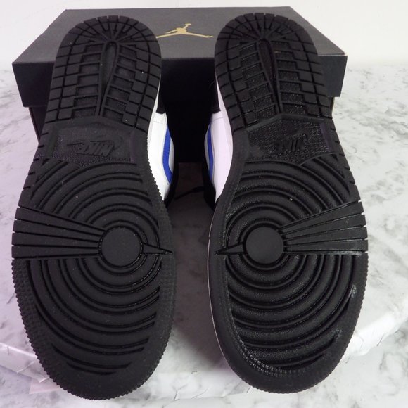 Nike Air Jordan 1 Mid GS Tennis Shoe - Picture 5 of 6